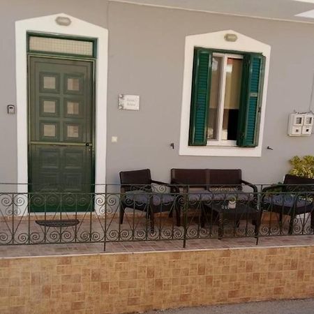 Anna'S House Apartment Vlikhon Exterior photo